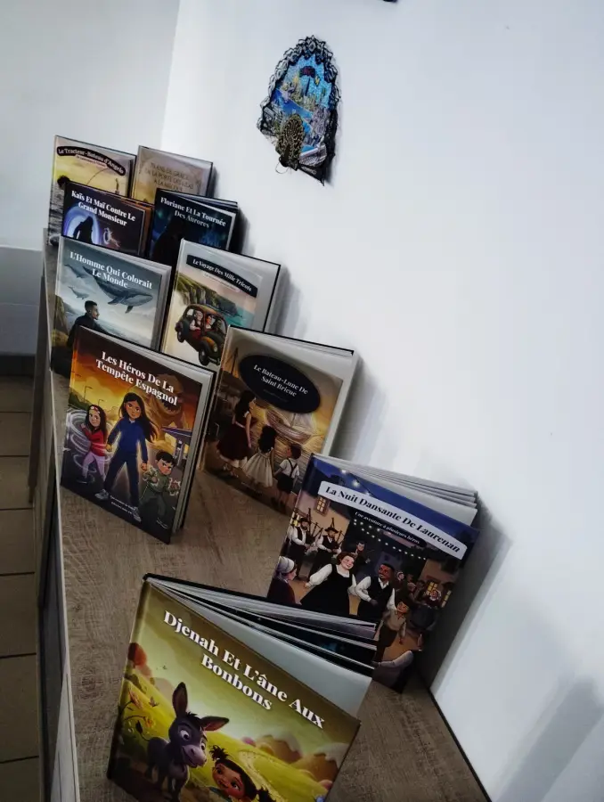 Plusieurs livres personnalises BouyaLabs presentes ensemble